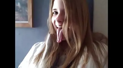 Blond Skolflicka hoppa fitta på en mans kuk sexiga tjejer porr