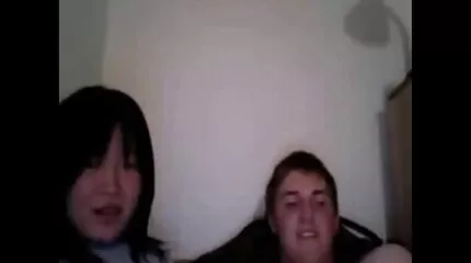 Tjej med hårig vagina suger kuk och blir knullad tills facial cumshot svensk ny porr