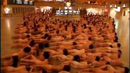 Vackert svenska porn video sex efter en promenad uppfyllde önskningarna hos en älskad