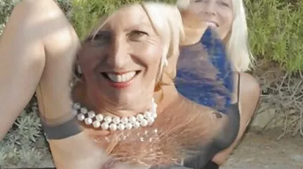 Flickor svenska amatörporr lekte bröst och fitta slitsar