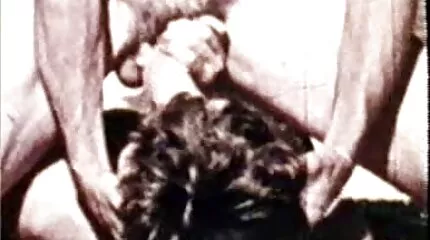 Tonåring tikar till ära knullad i gangbang och delade cum porr svensk