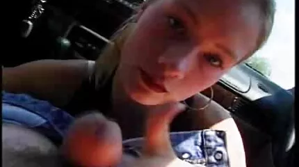 Borrade stora titted mörk haired urbening i alla knulla hål svensk amatörporr gratis