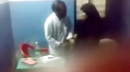 Stora kuk man knullade ingefära fru Otrogen långa svenska porrfilmer