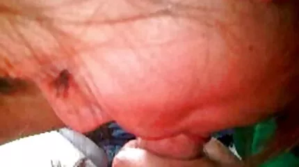 Cum i ansiktet som tacksamhet amatörsex film för elegant sex