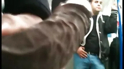 Busty brunett knullas i rosa porrfilm äldre damer fitta